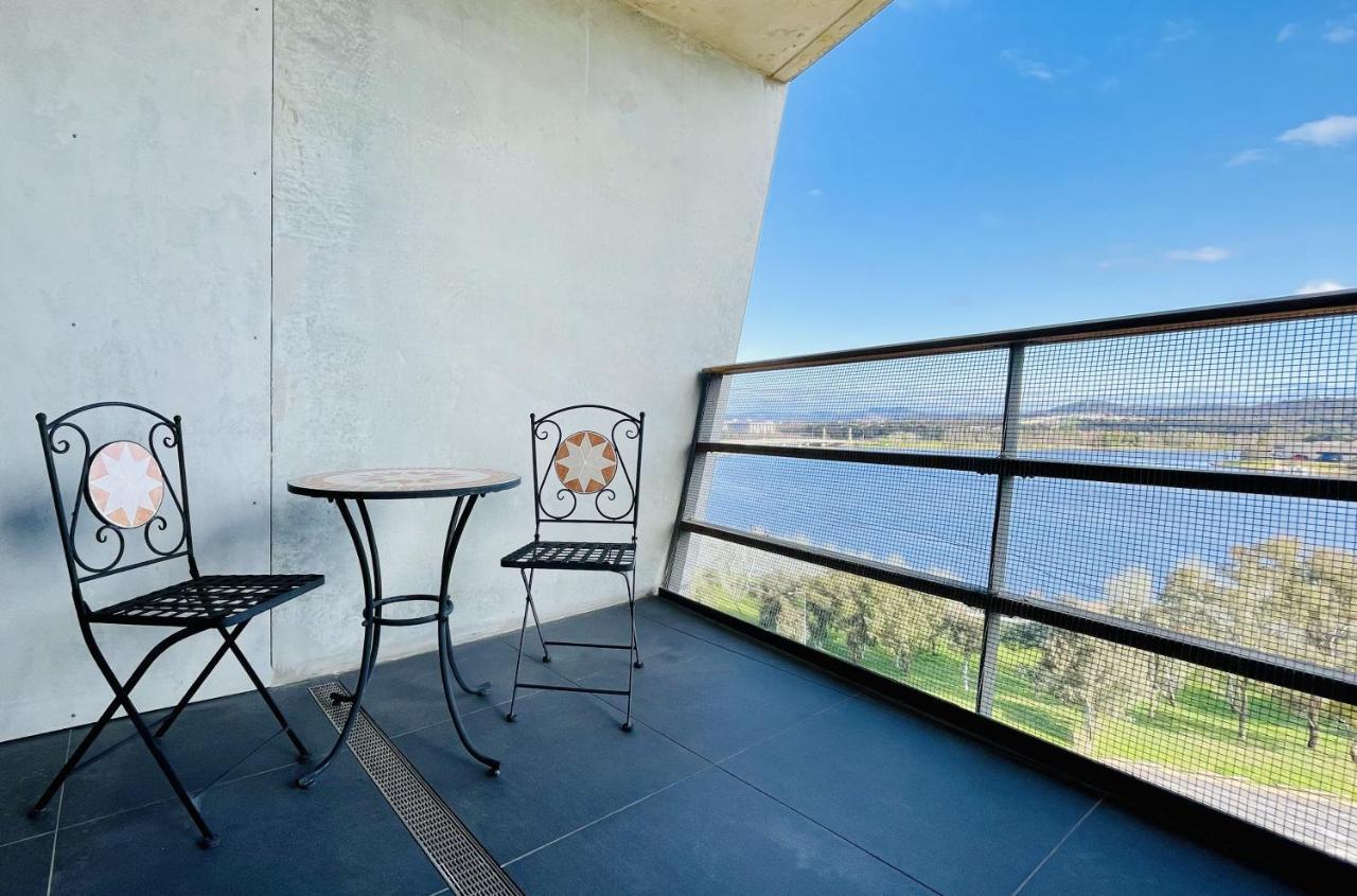 Nishi Holiday Apartments Canberra Esterno foto