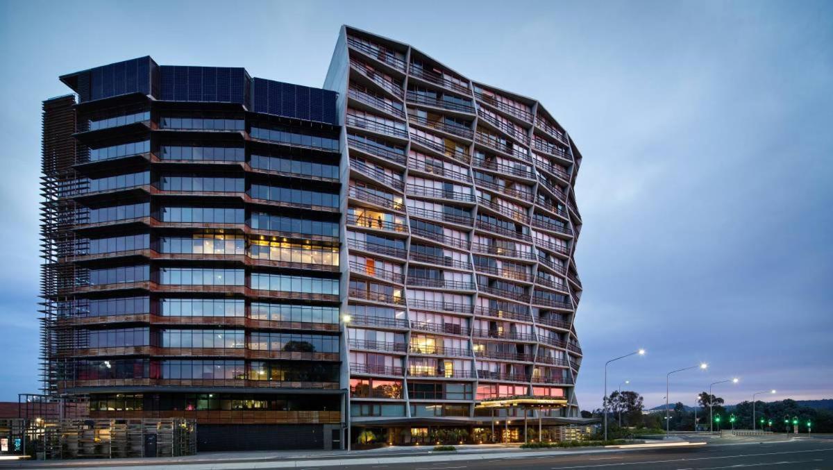 Nishi Holiday Apartments Canberra Esterno foto