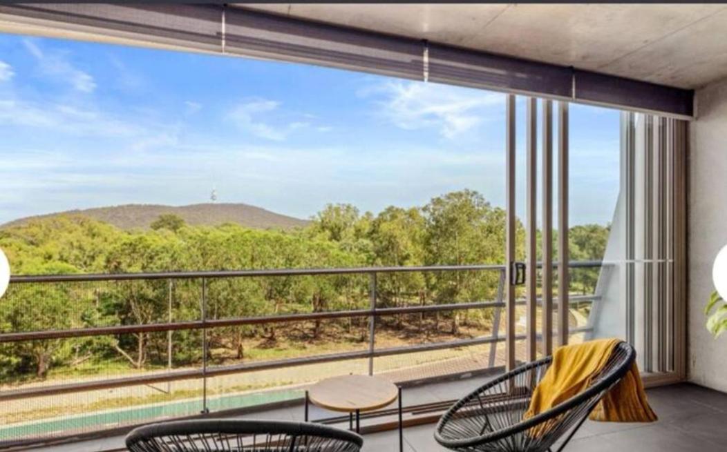 Nishi Holiday Apartments Canberra Esterno foto