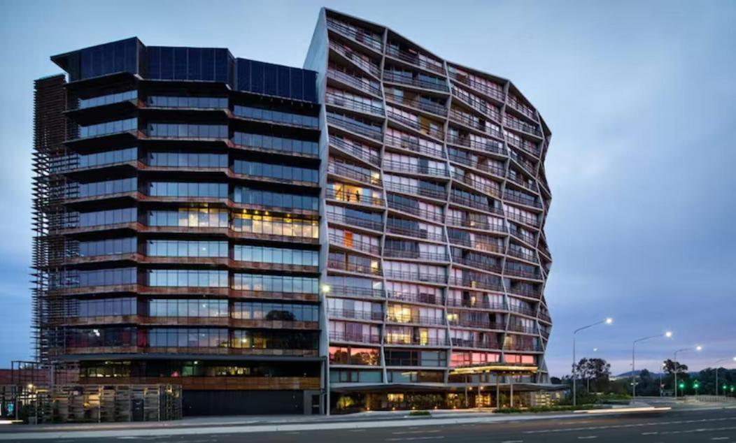 Nishi Holiday Apartments Canberra Esterno foto